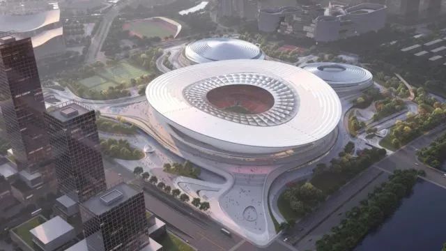日前，浙江省“千項萬億”重大項目——杭州國際體育中心項目又有了新的進展，整個足球場的輪廓已經初見雛形，游泳館及體育館建設已完成總工程量的11%以上。據(jù)悉，該項目關鍵部位建設所需的特殊鋼板，均由河鋼集團舞鋼公司獨家供應。舞鋼鋼板的卓越性能以及舞鋼公司在高端鋼材制造領域的領先地位和技術實力再次得到彰顯。          舞鋼公司深入貫徹集團要求，以客戶需求為導向，與客戶簽訂專用技術協(xié)議，不斷優(yōu)化營銷方案，多次就項目關鍵部位用鋼與相關項目負責人進行深度交流，為用戶提供“一攬子”解決方案，設計研發(fā)高端耐候鋼板，滿足項目建設所需，同時也加快了舞鋼公司由生產型向“制造+服務”型企業(yè)轉變的步伐。為確保該合同順利交付，舞鋼公司產線各單位全線聯(lián)動，強化過程控制，先后攻克多個技術難題，確保了產品各項指標全部滿足客戶要求。          作為杭州城市新中心的地標性建筑，國際體育中心項目是杭州城市重要新中心核心區(qū)中軸線上的一顆“耀眼明珠”。該項目總投資逾95億元，總用地面積約26.1萬平方米，規(guī)劃建設“一場兩館”，包括一個6萬座席的專業(yè)足球場，一個18000座席的綜合體育館、游泳館以及相關配套設施。該項目以打造一個能與世界頂尖水平相媲美的杭州新地標為目標，在設計上充分融合了余杭的文化元素，使得這座面向世界的體育場館不僅具有極高的專業(yè)水準，也有著深厚的文化底蘊。建成后，這里將會打造成為功能最齊全的體育中心，也是具備全時活力的全民健身中心。